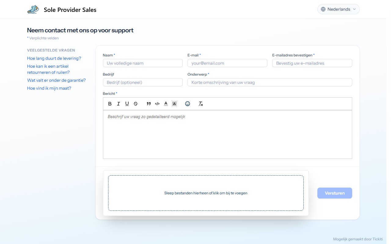 De supportpagina van Sole Provider Sales: veelgestelde vragen aan de linkerkant en een formulier met velden voor naam, e-mail, bedrijf, onderwerp en bericht en een zone voor bijlagen